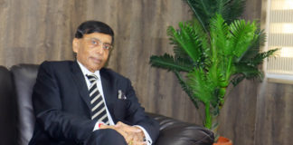 यूनिवर्सिटी