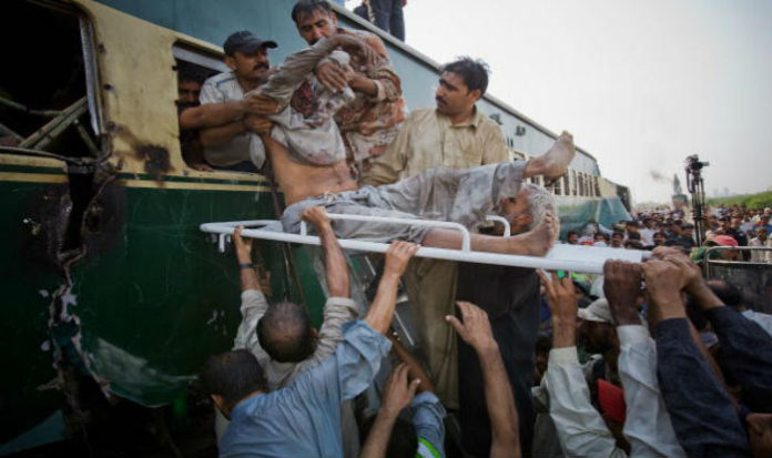 92626593 13 लोगों की मौत