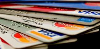 2000 रुपये तक के डेबिट या क्रेडिट कार्ड पेमेंट पर नहीं देना होगा सर्विस टैक्स कार्ड