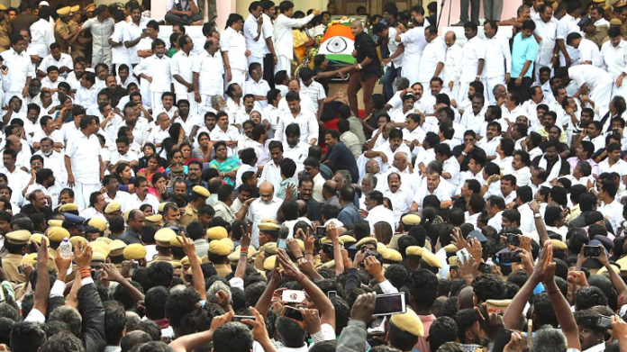 मरीना बीच