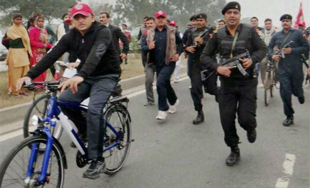 akhilesh अखिलेश